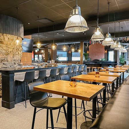 Balcomo, A Ramada By Wyndham Penticton Exteriér fotografie