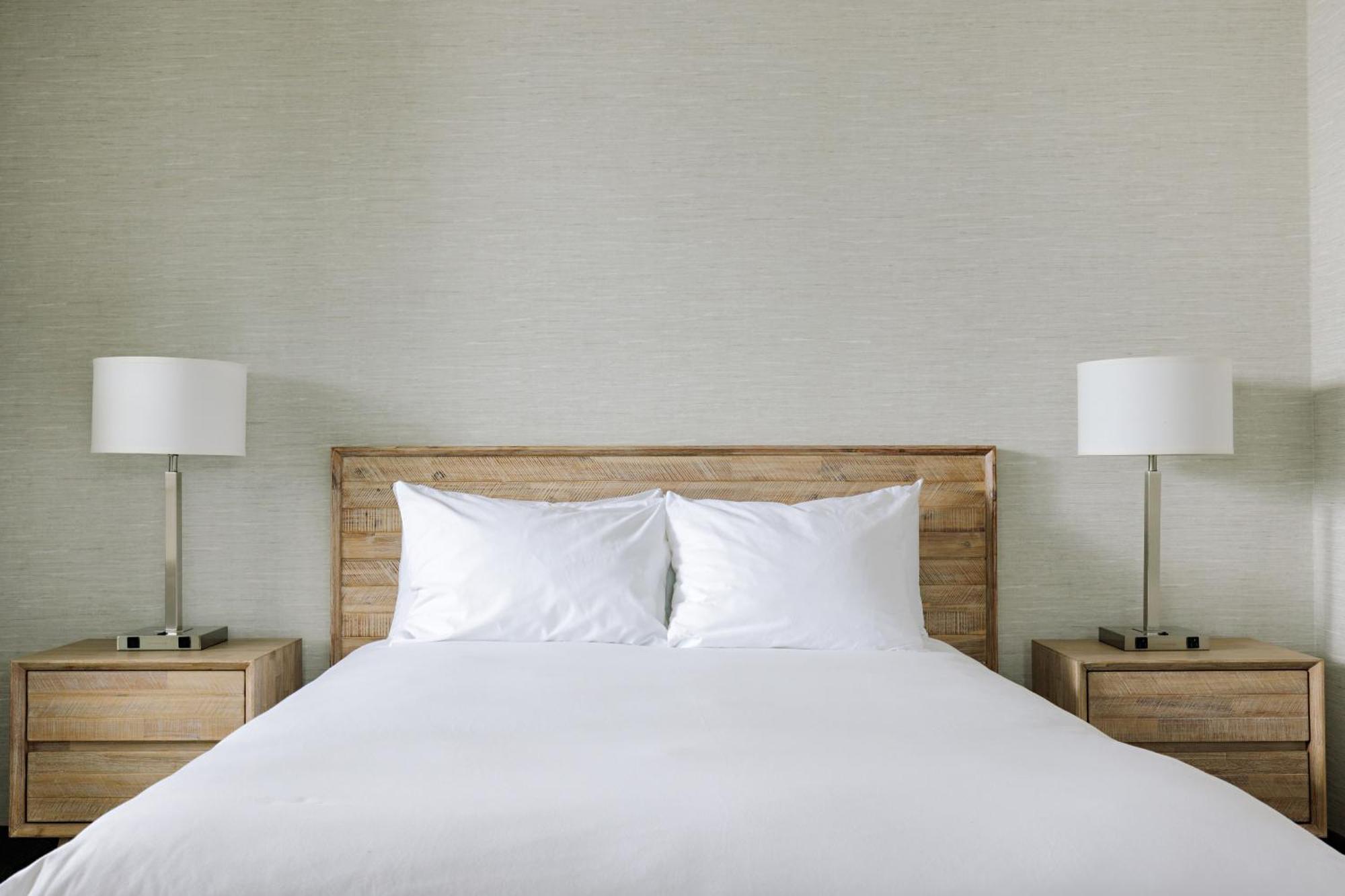Balcomo, A Ramada By Wyndham Penticton Exteriér fotografie