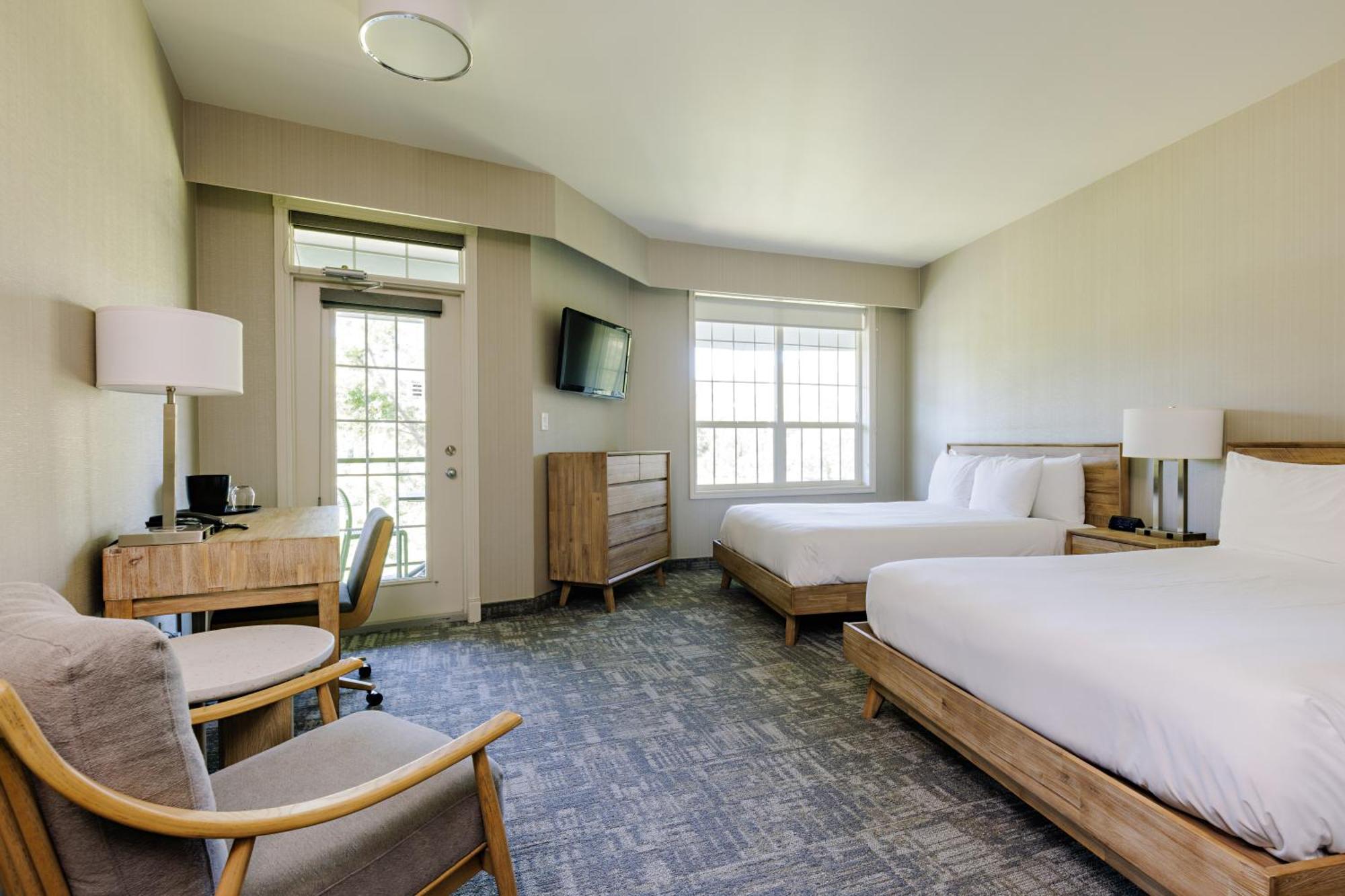 Balcomo, A Ramada By Wyndham Penticton Exteriér fotografie