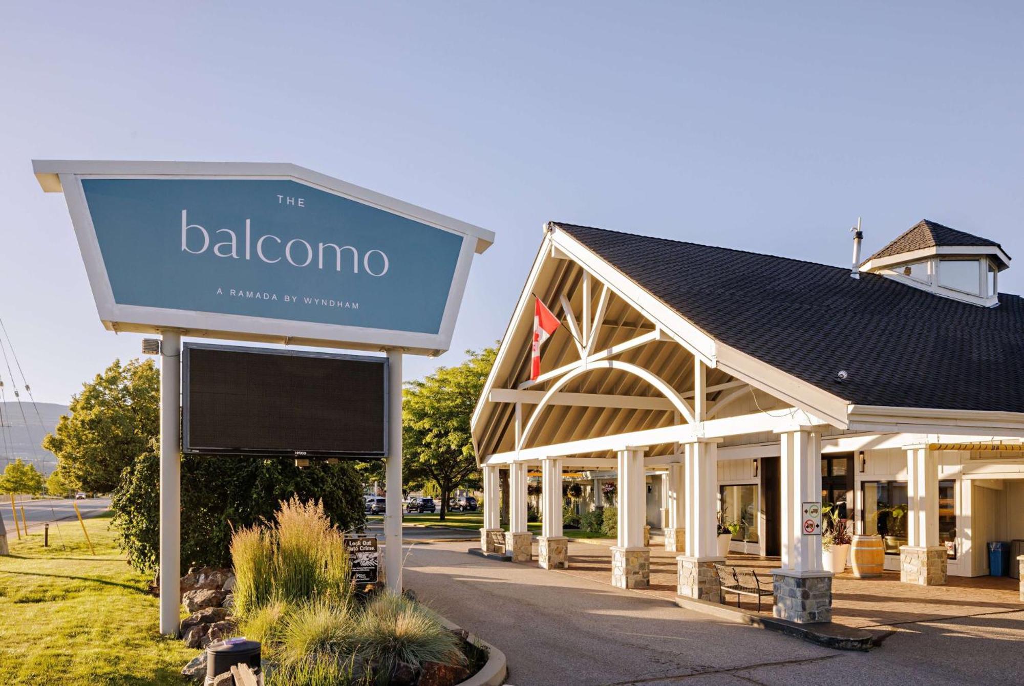 Balcomo, A Ramada By Wyndham Penticton Exteriér fotografie