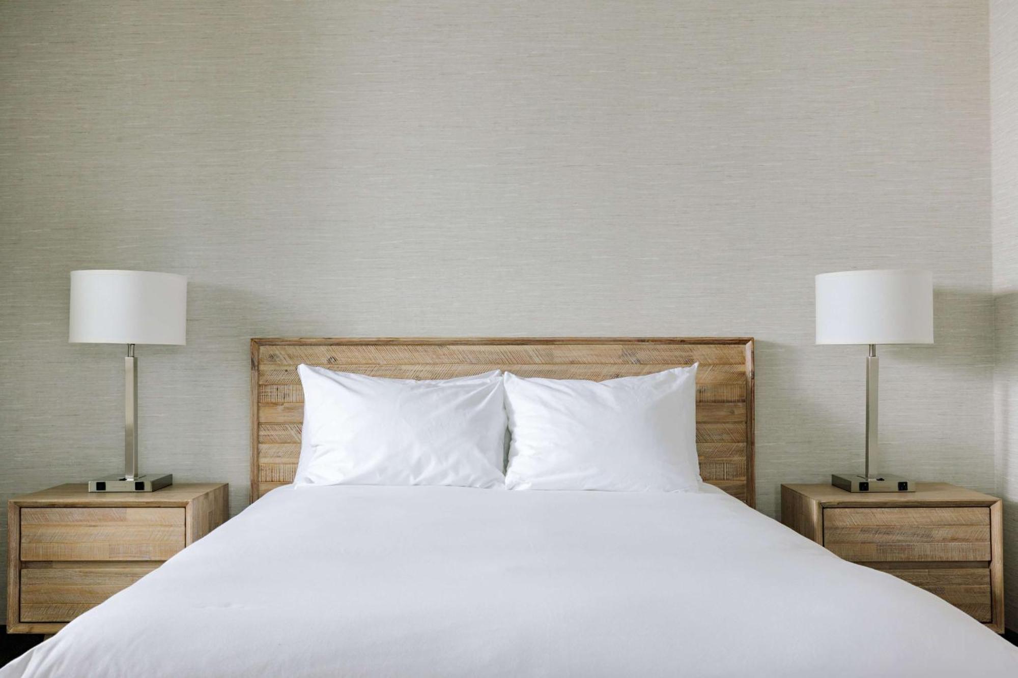 Balcomo, A Ramada By Wyndham Penticton Exteriér fotografie